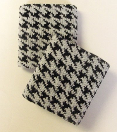 COUVER Houndstooth Black and Light Gray Check Urban Style Sport Wristband (1 Pair)