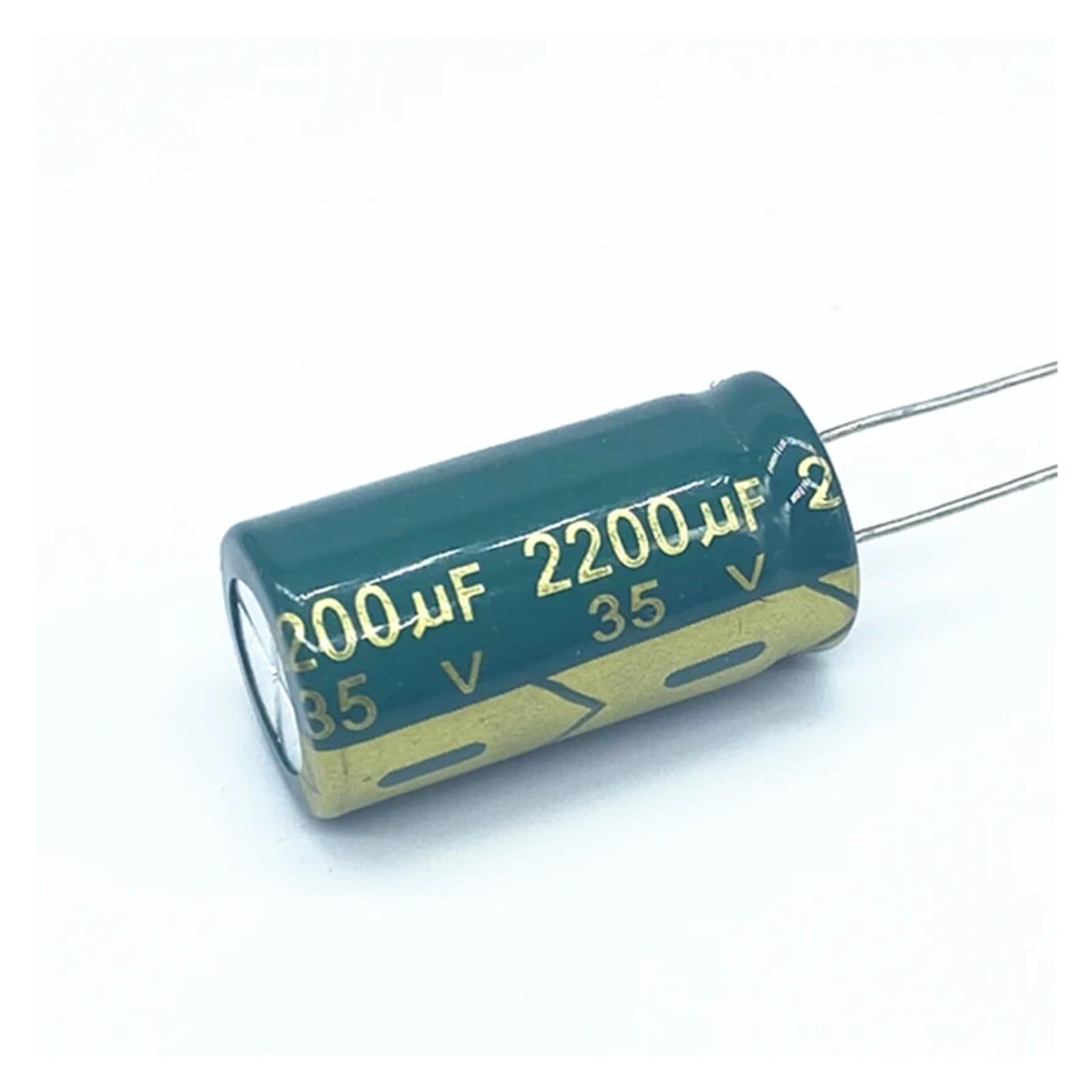 Condensateur électrolytique 35V 2200uF pour supprimer le bruit de vos projets audio