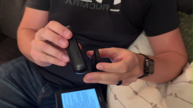 Standhouder voor Kindles mit RF Afstandsbediening Pagina Turner Standhouder voor Kindles mit RF Afstandsbediening Pagina Turner