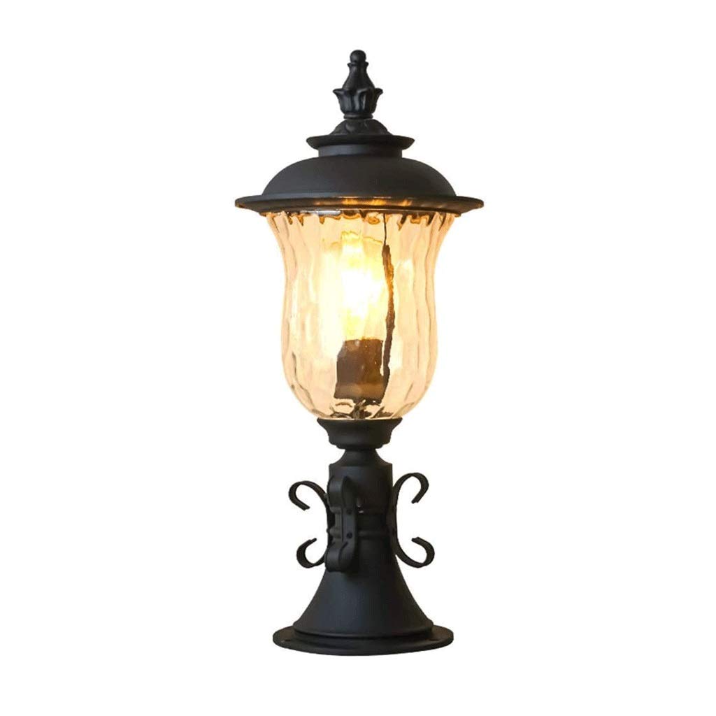 Décoration extérieure classique avec la lampe à colonne en verre pour jardin