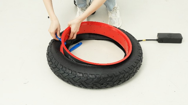 Amazon | YunSCM 2本セット,16 2.125 タイヤ ホワイト,16x2.125 57-305