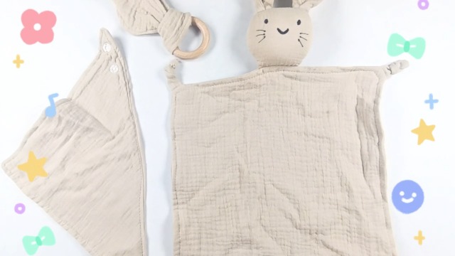 Set Neonato In Cotone Biologico - Doudou Volpe, Asciugamano, Sonaglio, Spazzola E Bavaglino