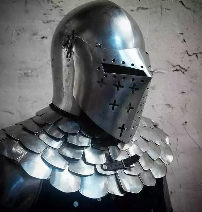 Medieval Bascinet Armor Helmet, Silver Metal, One Size Fits Most Adults, Handmade Neck Protection, Roman Gladiator Style, For Costume Parties, 14 Years And Up
