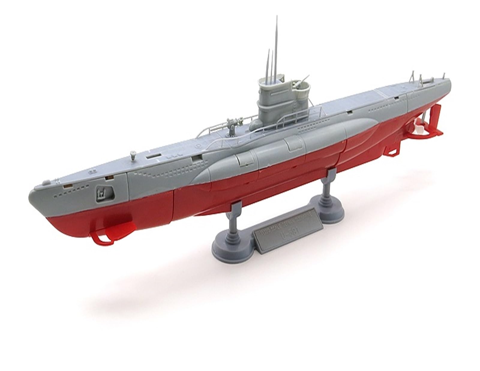 Amazon | 1/150 U-571 U-581 潜水艦プラスチック組み立てモデル