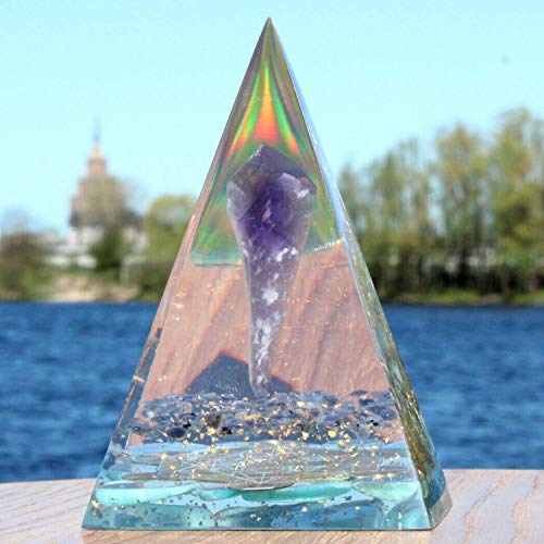 Grande piramide di orgonite nubiana fatta a mano