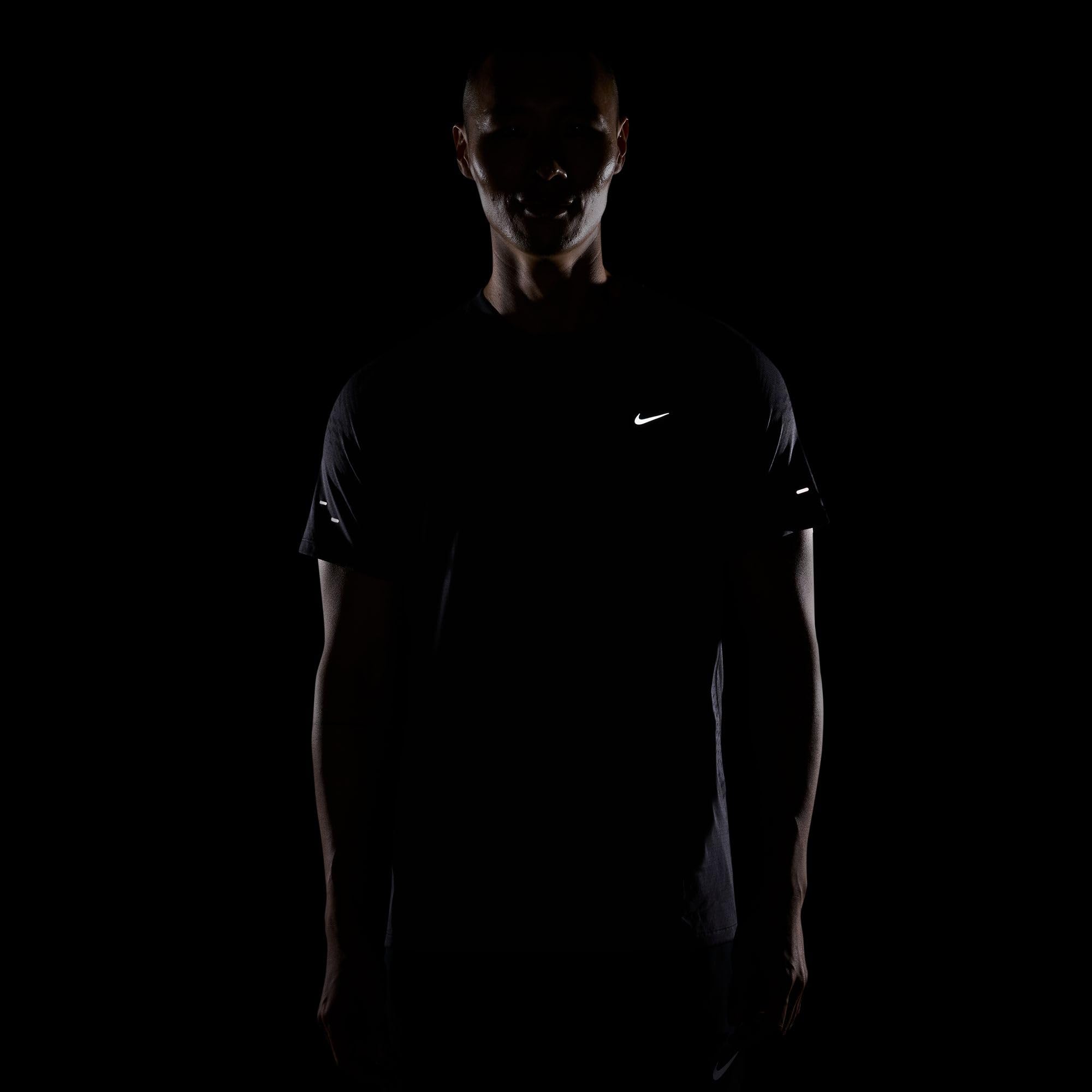 NIKE Górna część z krótkim rękawem Mężczyźni Nike Stride Nike Dri-fit Adv Kurzarm-laufoberteil Für Herren
