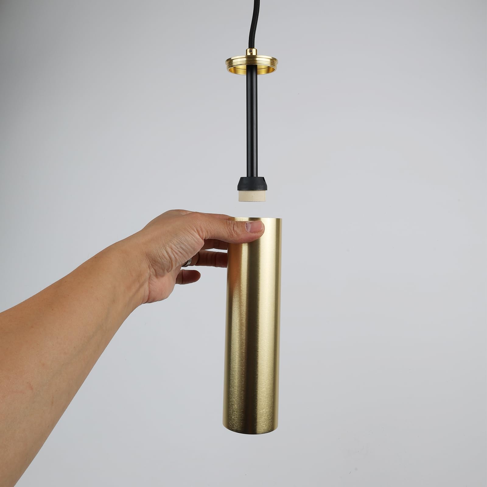 Alpinaluz Lámpara Colgante Tubular de Aluminio para Techo, Diseño Moderno y Minimalista de 20 cm con Casquillo GU10 y Cable Textil de 120 cm (Pack de 2 Dorado)