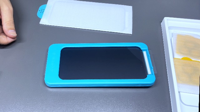 DEINODON Vetro Temperato per iPhone 15/16 [2 Pezzi] Protezione Schermo Completa [Installazione Automatica] Pellicola Protettiva 9H Militare, Ultra Resistente, Alta Trasparenza Anti-Graffi