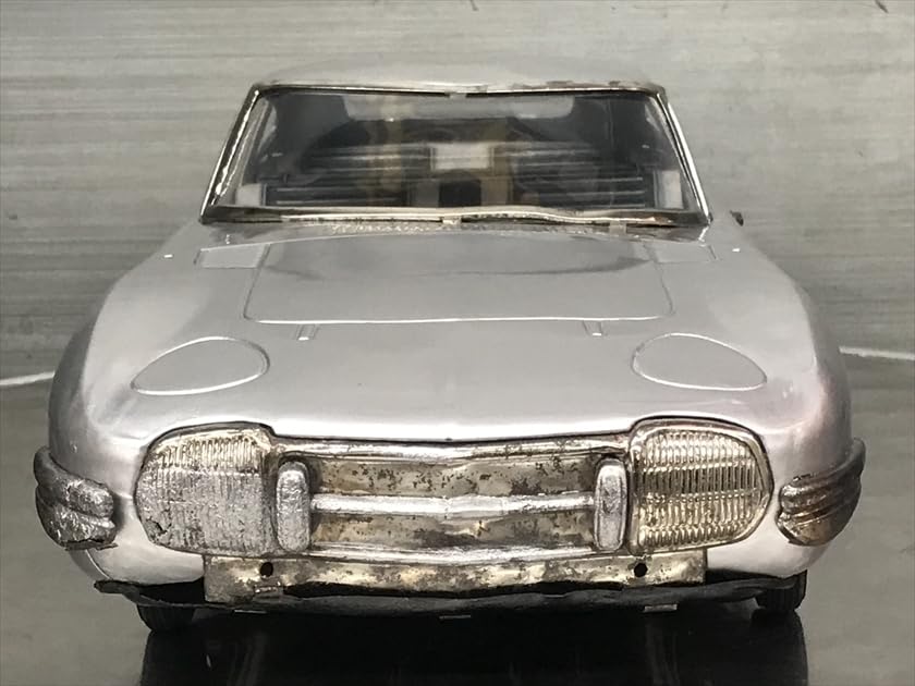 野村トーイ 1/8 トヨタ 2000GT ブリキ製玩具 ボンドカー トヨタ2000GT