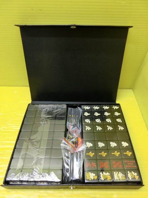 Amazon | コンパクト麻雀牌セット黒龍一式揃黒牌 | 麻雀 | おもちゃ