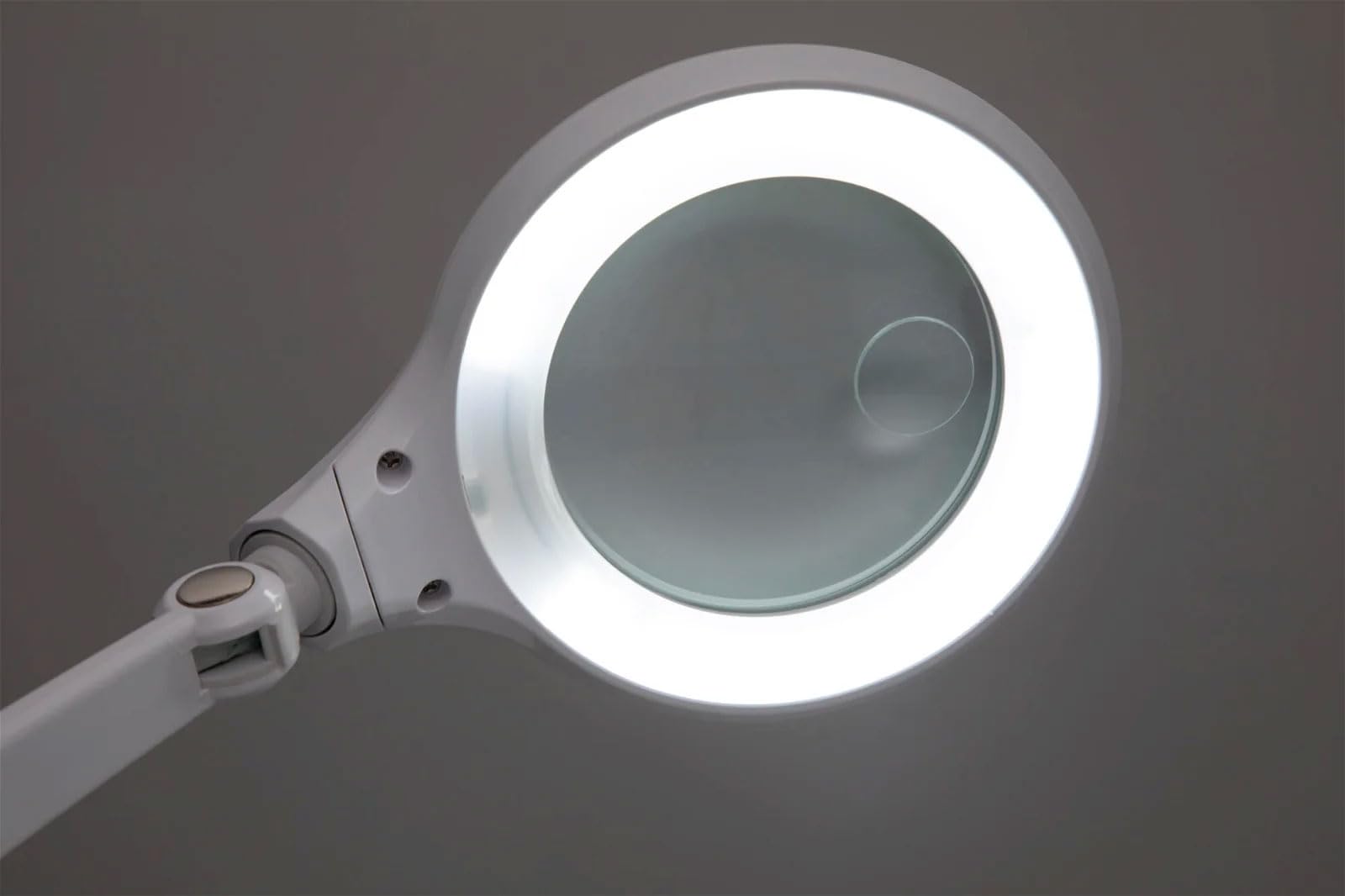 MAUL 8261202 LED Lupenleuchte | ingrandimento preciso, luce regolabile, testa orientabile, base stabile, ideale per lavori di dettaglio