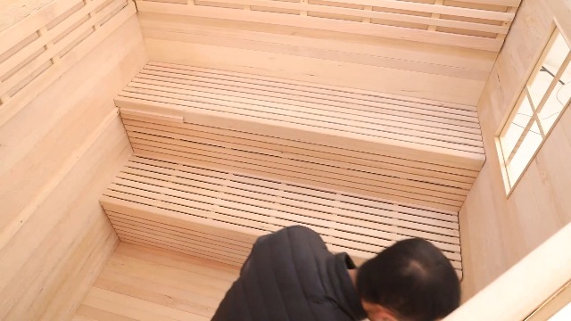 Men mini yubkadagi ayolni sikdim.