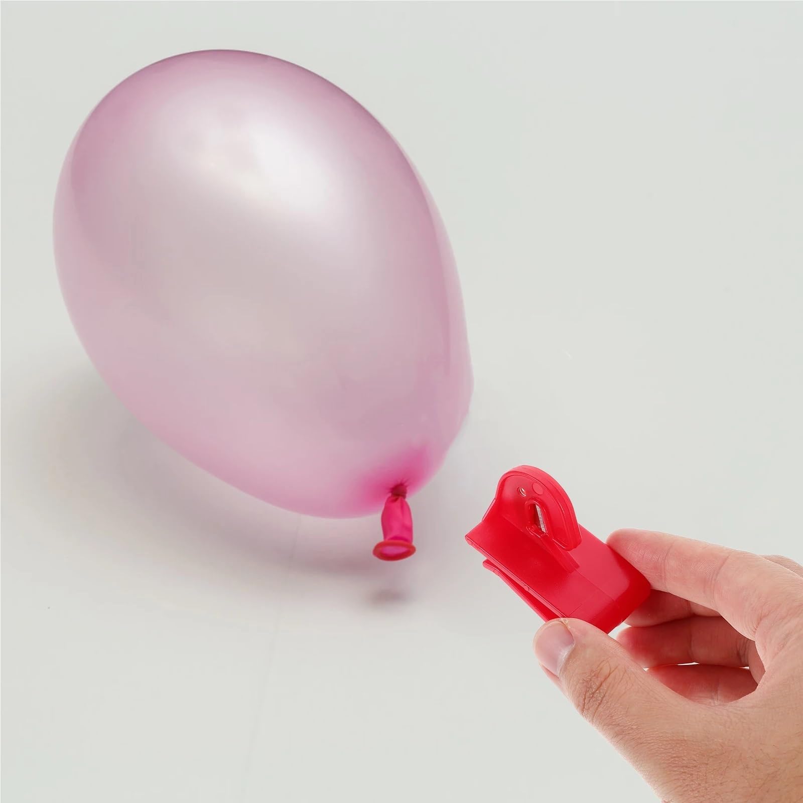 Kunststoff-Ballon-Schneider Und Schneider | Roter Ballonbogenschneider und Knaller