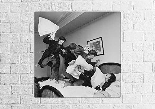 Impression des Beatles – Toile The Pillow Fight – The Beatles, Toile Pillow Fight – Toile encadrée | 20x20cm - Les Beatles, Paul McCartney, John Lennon, RIngo Starr, George Harrison Impression des Beatles - Toile The Pillow Fight - The Beatles, Toile Pillow Fight - Toile encadrée | 20x20cm – Image 4