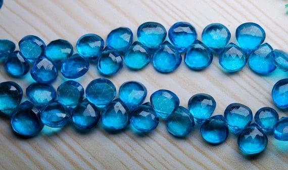 Quartz bleu ciel facetté de haute qualité pour la création de bijoux raffinés de luxe