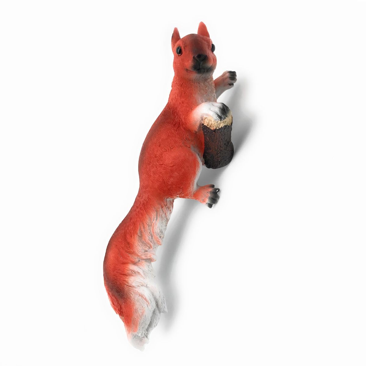 Amazon.co.jp: ガーデンオブジェ 大きな尻尾のリスさん 木登り (右向き