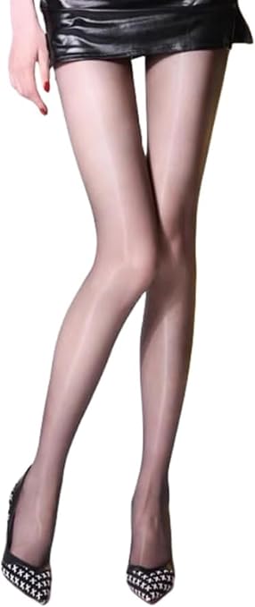 Merilin Sakova yigit bilan porno Ufada erkaklar uchun jinsiy massaj