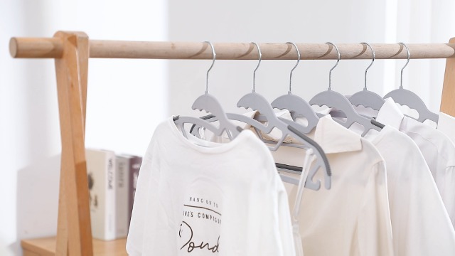 TIMMY 50-Pack Ultra Thin Plastic Hangers – Non-Slip, Space Saving S-Shape Design For Shirts & Sweaters - View #2