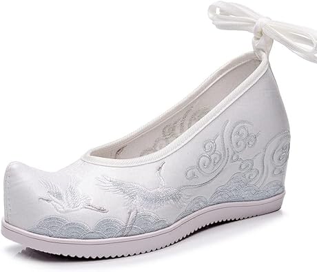 BININBOX Ladies Hanfu Shoes Embroidered Chinese Traditional Style Flat Shoes Vintage Handmade Flower Embroidery Shoes for Women