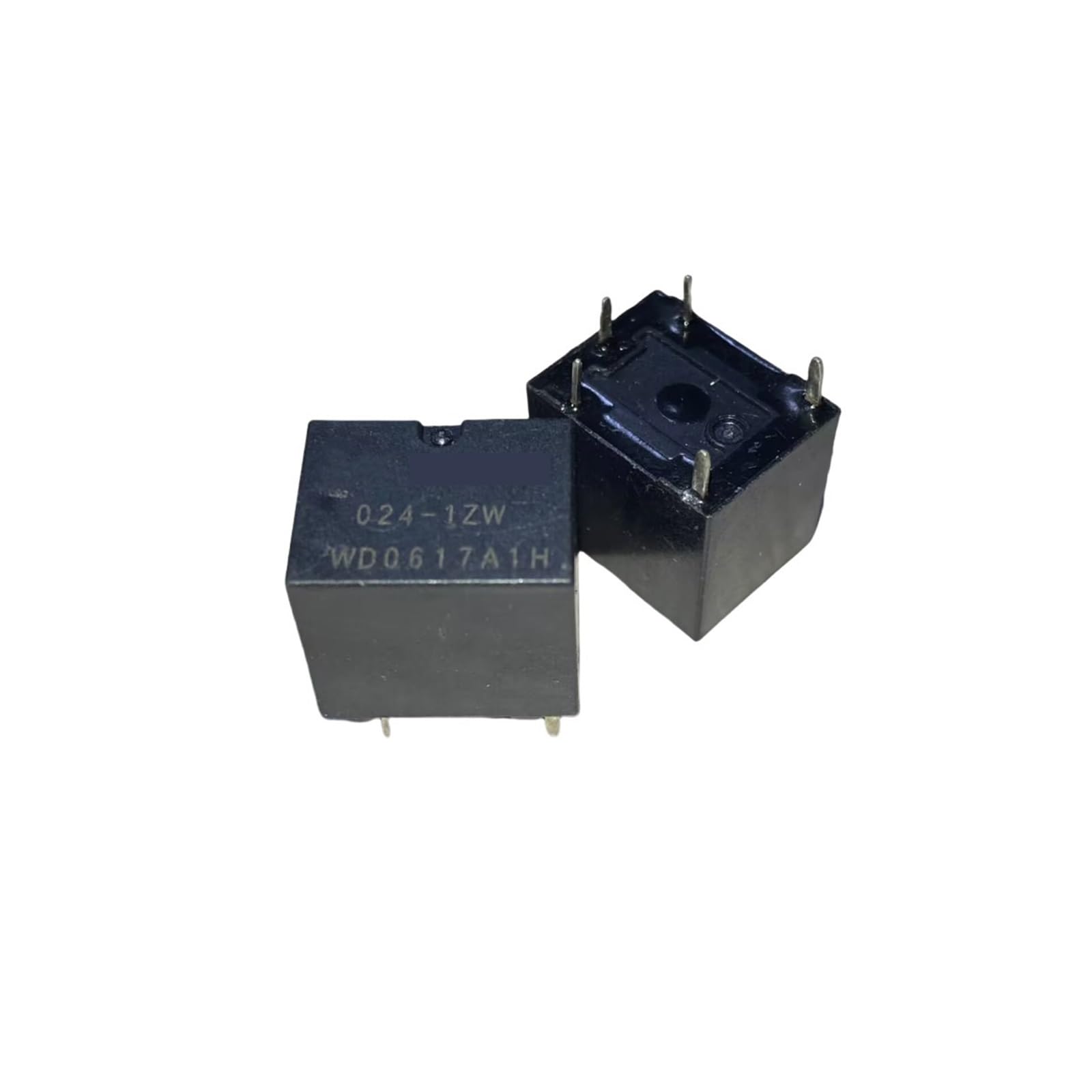 YZWRWRMKTB 10pçs HFKW-024-1ZW BLACK 5PIN 20A