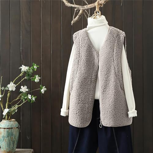 Chaleco de forro polar para mujer que busca abrigo ligero sin mangas en invierno 2