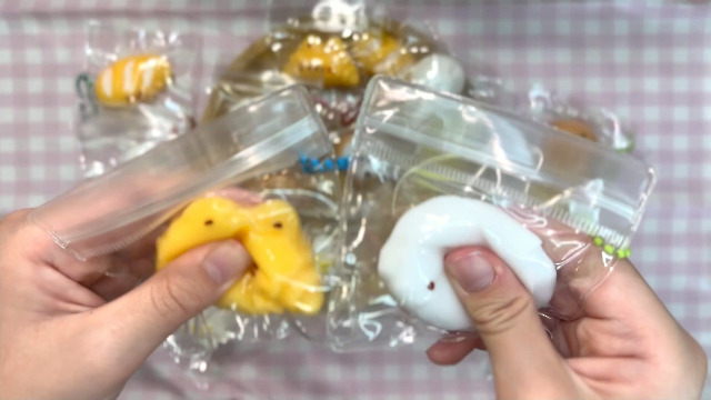 Amazon | KYOSER ミニ スクイーズ キーホルダー【MOCCHI.シリーズ