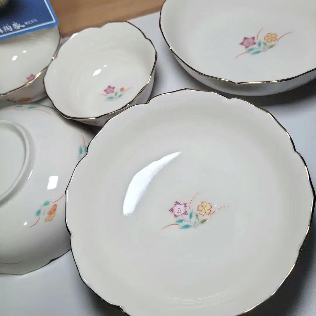 Amazon.co.jp: 有田焼 西山作 八陶窯 親子鉢揃い 小鉢 皿 ボウル 花 木