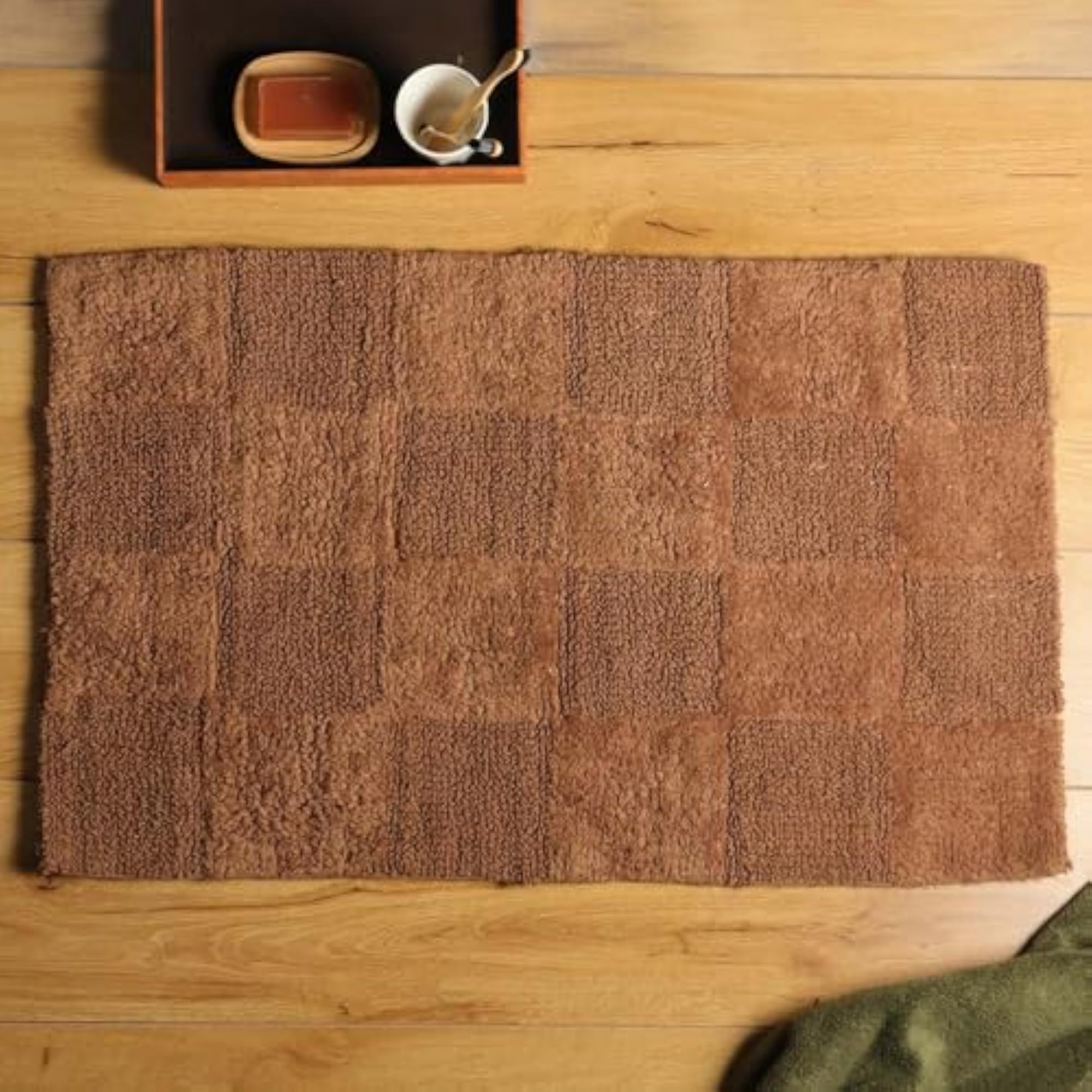 Luxury Rectangular Checkered Tufted Bathmat Rug