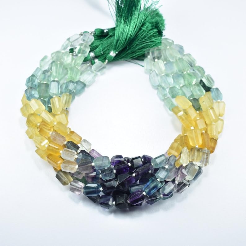 Perles en fluorite naturelle taillées pour bijoux d'exception