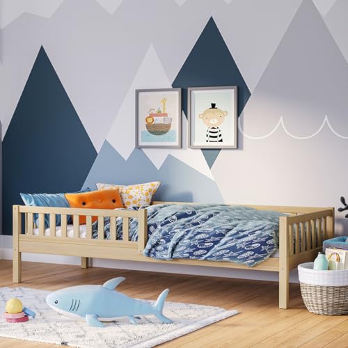 Bellabino Vils Kinderbett 90x200 cm – Kleinkindbett mit Rausfallschutz & Lattenrost – Montessori Kinder Bett aus Kiefer Massivholz – in Natur für Jungen & Mädchen