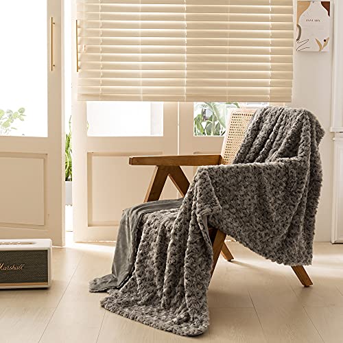 Simple&Opulence Plush Fluffy Throw Blanket Tridimensional Rose Pattern Soft Warm Microfiber Cozy Chic Shaggy Reversible Coverlet for Girls Home DÃ©cor Couch, 50"x 60", Grey