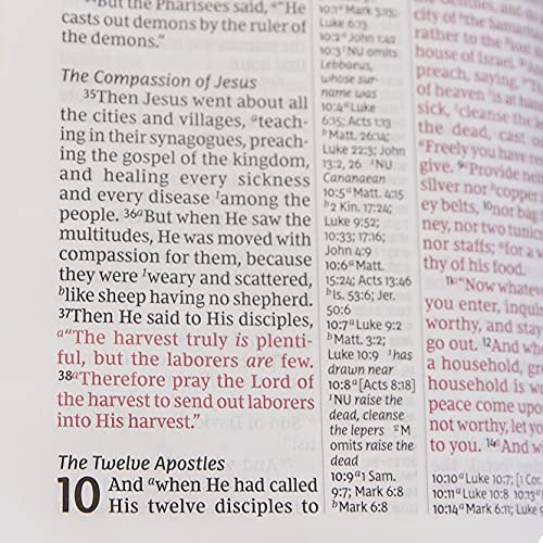 Image of NKJV Holy Bible, Giant Print Center-Column Reference Bible, Black Leather-look, Thumb Indexed, 72,000+ Cross References, Red Letter, Comfort Print: New King James Version