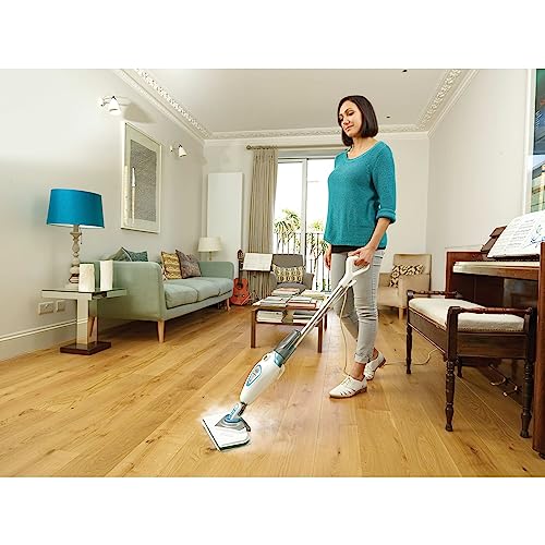 BLACK+DECKER 2-u-1 parni mop (1600 W, za higijensko, temeljito čišćenje, s uklonjivom delta stopom, jednostavan za korištenje, uklj. 2 jastučića) FSM1616-QS