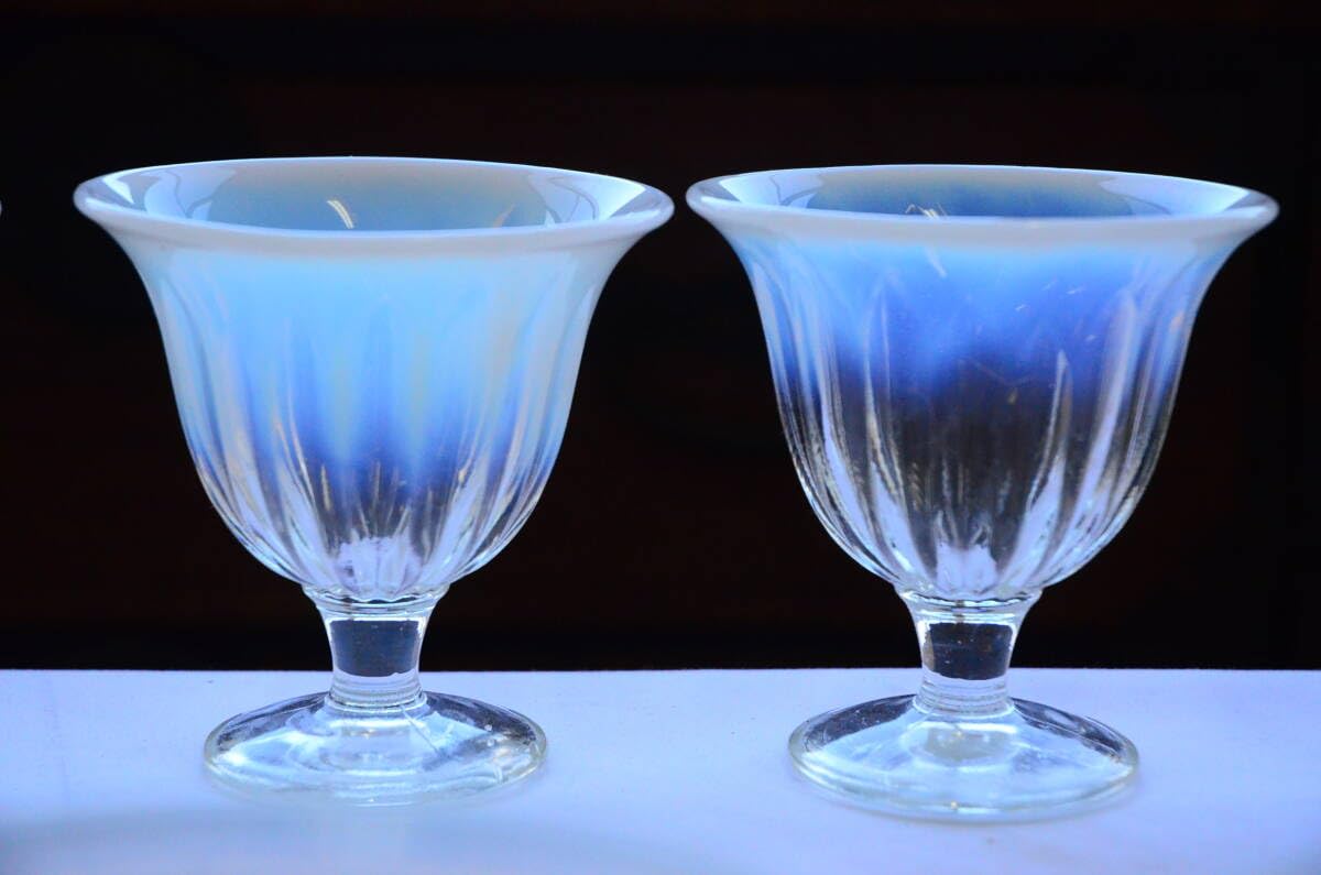 【ご成約】花縁乳白 プレスガラス 和ガラス 氷コップ と骨董の器 おまとめ ご成約】花縁乳白 プレスガラス 和ガラス 氷コップ と骨董の器 お