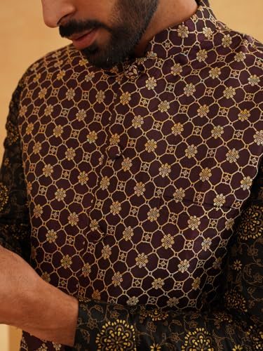 Image of Sojanya (Since 1958 Men'S Silk Blend Kurta Pyjama & Nehru Jacket Combo