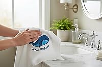 Vista 1 de Serafina Home Toallas de mano suaves y absorbentes para invitados de ballena de verano: saludos amigables con el océano, 2 piezas (Whale Hello There)