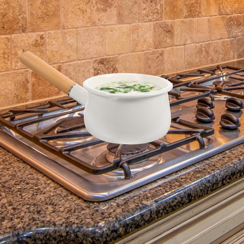 Cuisson uniforme sur plaque assurée avec cette casserole émail de 1000ml