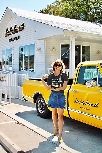 Teacher Shirt for Women It's a Good Day to Do Math Shirt Funny Math Letter Print Tee Tops4