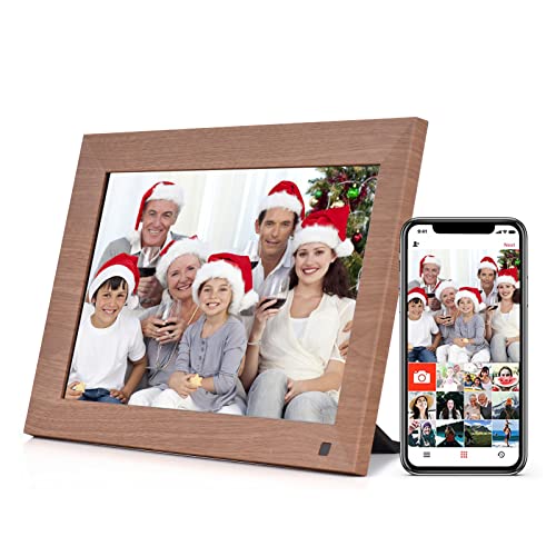 Sensore di rotazione e movimento automatico: la cornice digitale può ruotare automaticamente le foto per regolare la direzione. Viene fornito con un supporto rimovibile sul retro che consente di visualizzare le foto in verticale o orizzontale. Sensore di movimento incorporato per risvegliare la cornice digitale durante il rilevamento del movimento delle persone, molto risparmio energetico.