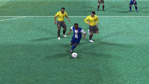 Uefa Champions League 2006 2007 Psp - vue 4