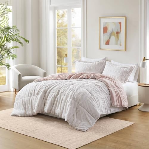 Image of Madison Park Soft Plush Comforter Long Faux Fur Design, Mid Century, Modern All Season Down Alternative Bedding Set with Matching Sham, Full /Queen, Gia, Blush /White 3 Piece