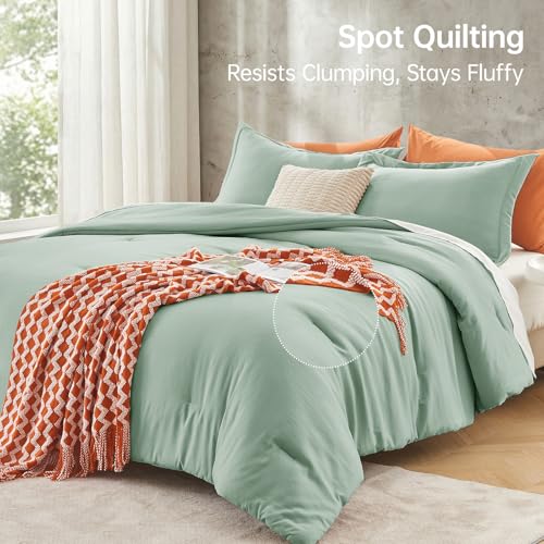 Image of MUXHOMO King Size Comforter Set, All Season Ultra Soft Down Alternative Bedding - 3 Piece Lightweight Bed Set Includes 1 Comforter (104 inchx90 inch) and 2 Pillow Shams (20 inchx36 inch), Sage Green