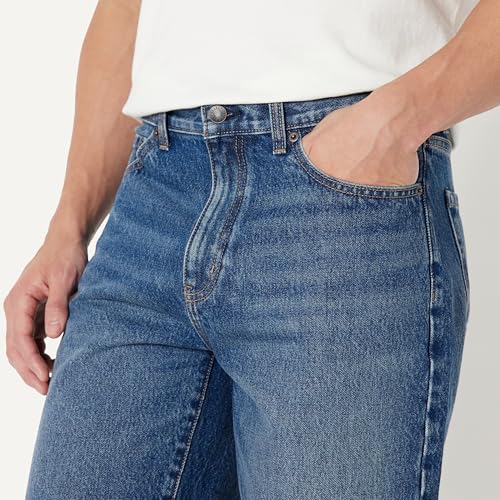 Image of Amazon Essentials Men's Rigid Relaxed-Fit Jean Shorts