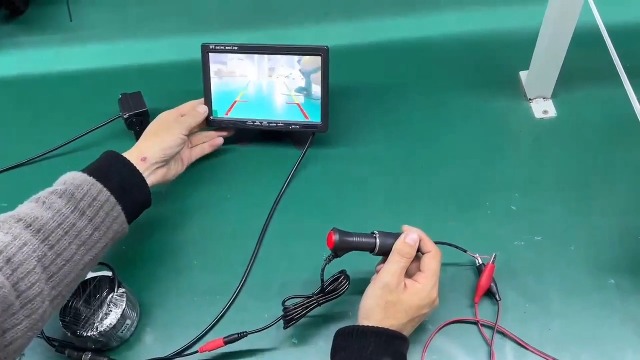Amazon.co.jp: TigWiss バックカメラモニターセット 7インチLCD