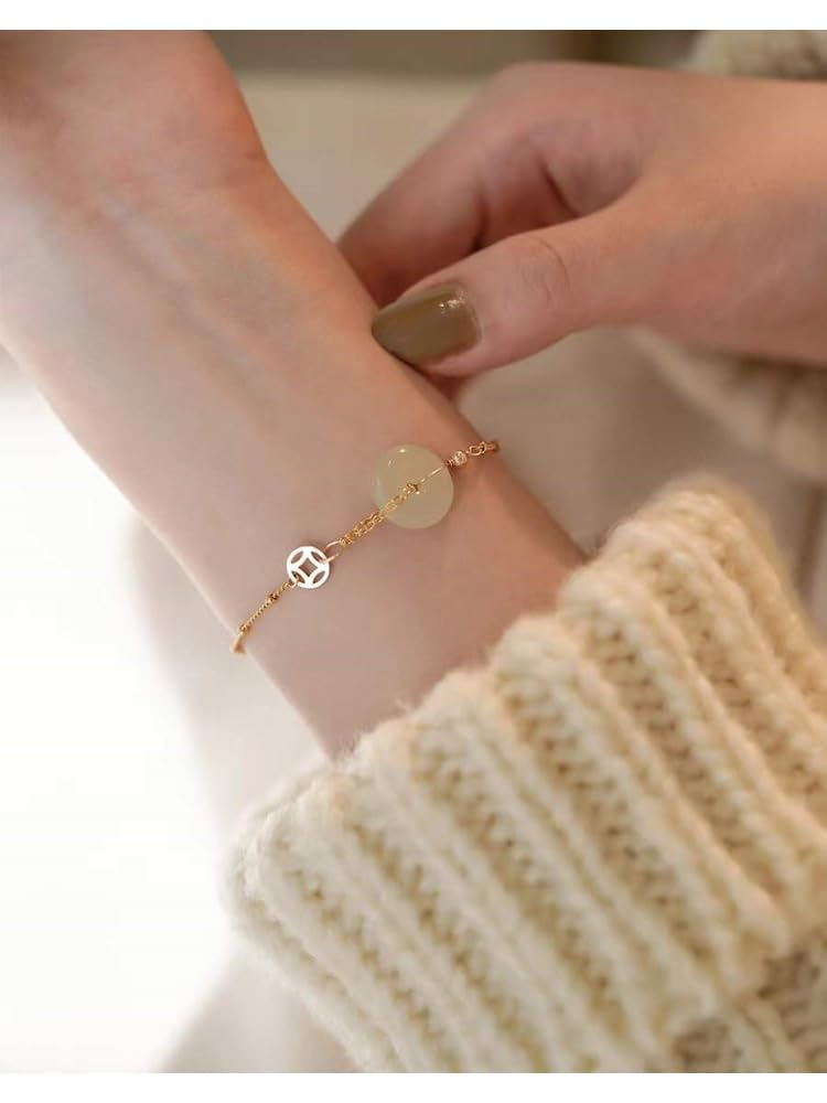 Psychic Reader YOKOオリジナル螺旋ブレスレット Amazon.com: 14k Gold Hetian Jade Peace Buckle Bracelet - Feng Shui
