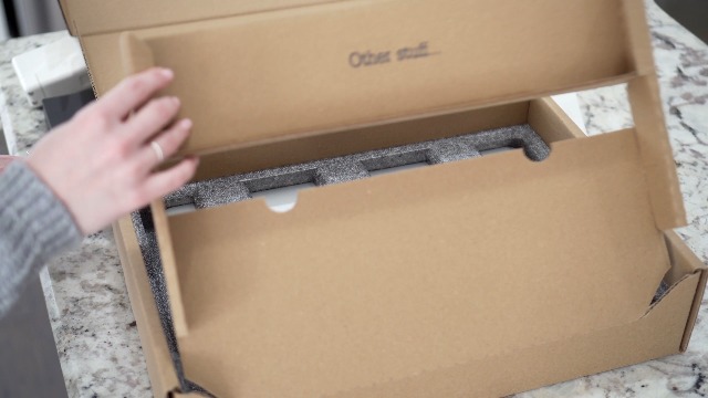 Computer. Amazon Box Watch How to pack your laptop with theBOXlarge on Amazon Live