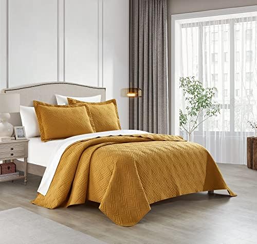 New York & Company Marling 3 Piece Quilt Set Contemporary Geometric Diamond Pattern Bedding - Pillow Shams Included, Queen, Gold