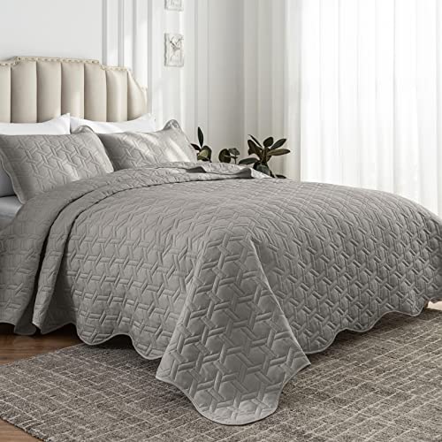 Auemtyn Full/Queen Size Quilt Set 3 Pieces, Soft Lightweight Summer Bedspread, Reversible Microfiber Bed Coverlet for All Seasons, Grey, Geometric Pattern (1 Quilt, 2 Pillow Shams)