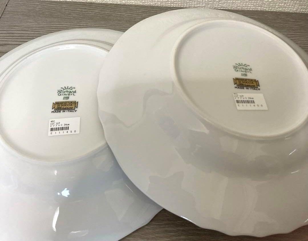 リチャードジノリレッドコックスーププレート2点
