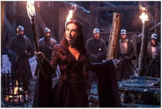 GOT (TV Series 2011 -) 8 Inch x 10 Inch Photo Carice van Houten Holding Torch kn